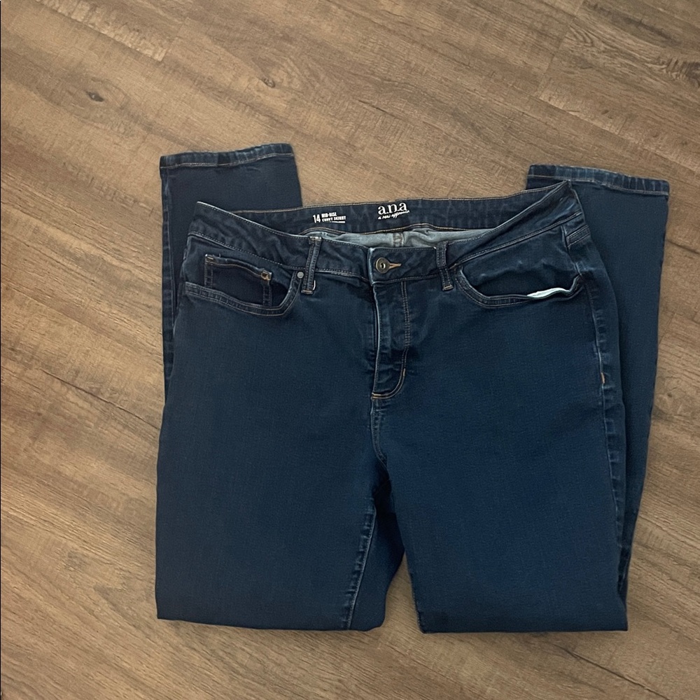 a.n.a Women's Deep Indigo Skinny Jeans
